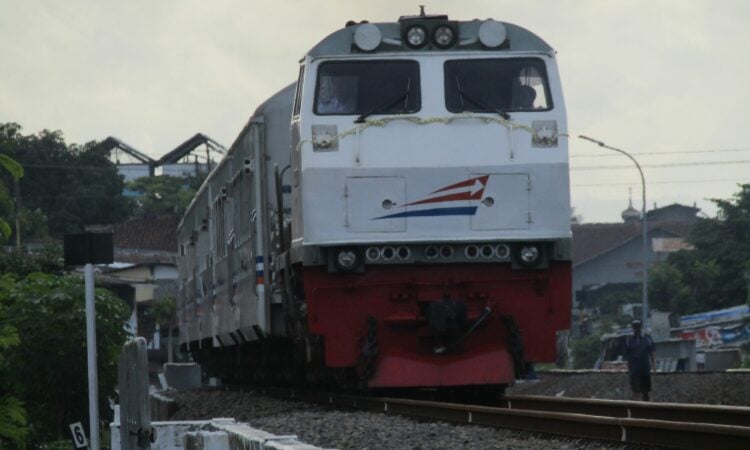 Perjalanan Bersama Joglosemarkerto Mengubah Cara Saya Melihat Kereta Ekonomi Mojok.co