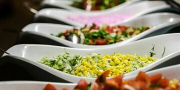 Warung Prasmanan Sebaik-baiknya Cara Tempat Makan Menyajikan Makanan, Jangan Sampai Punah Mojok.co