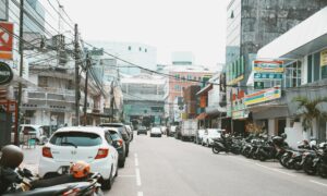 Cerita Orang Jakarta Selatan di Perantauan: Dicap Anak Gaul, padahal Aslinya Biasa Aja