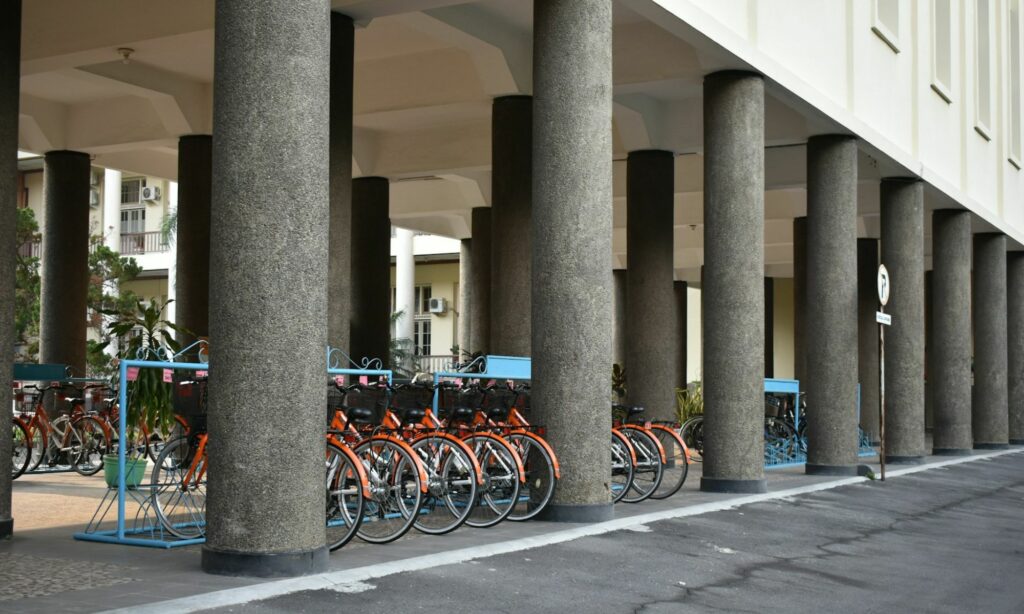 Ambil S2 UGM setelah Lulus S1 dari Kampus yang Sama, Alasan Saya Tidak Bosan Kuliah di Gadjah Mada Mojok.co