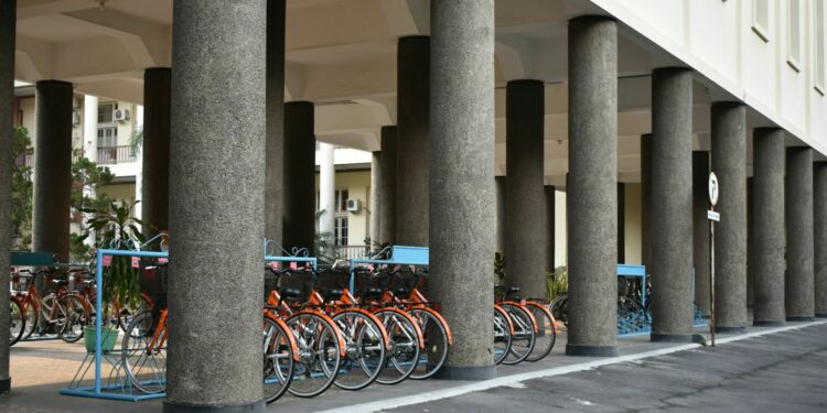 Ambil S2 UGM setelah Lulus S1 dari Kampus yang Sama, Alasan Saya Tidak Bosan Kuliah di Gadjah Mada Mojok.co