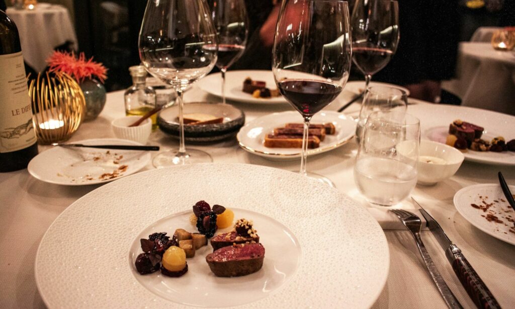 Pengalaman Pertama Makan di Restoran Fine Dining: Pelayanan, Porsi, Harga Semuanya Bikin Syok Mojok.co