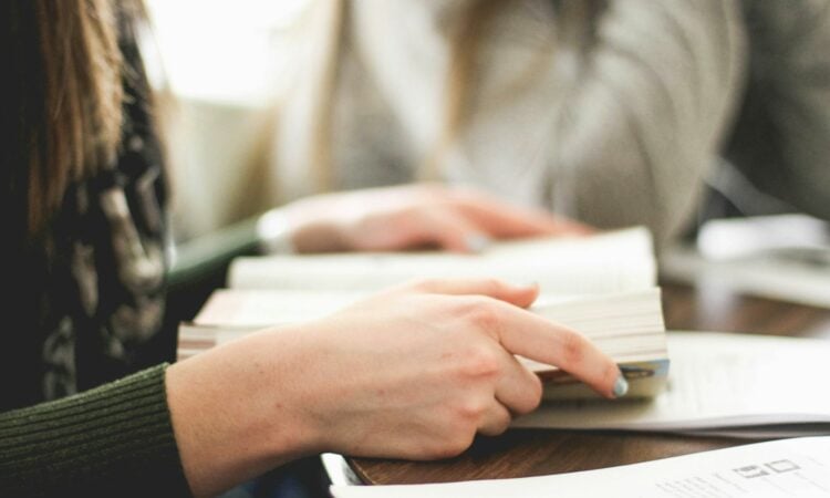 4 Salah Kaprah tentang Jurusan Ilmu Politik yang Sudah Terlanjur Dipercaya Mojok.co