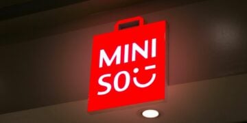 4 Alasan Belanja di Miniso Lebih Nyaman daripada di Niceso, Bukan Cuma Soal Harga Mojok.co