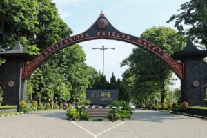7 Keunggulan yang Ditawarkan UNS, Kampus Lain Nggak Punya