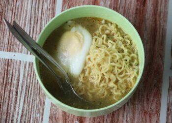 Dosa Indomie Ayam Bawang: Nggak Ada Bawang Goreng sebagai Pelengkap