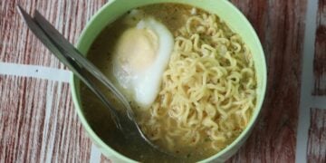Dosa Indomie Ayam Bawang: Nggak Ada Bawang Goreng sebagai Pelengkap