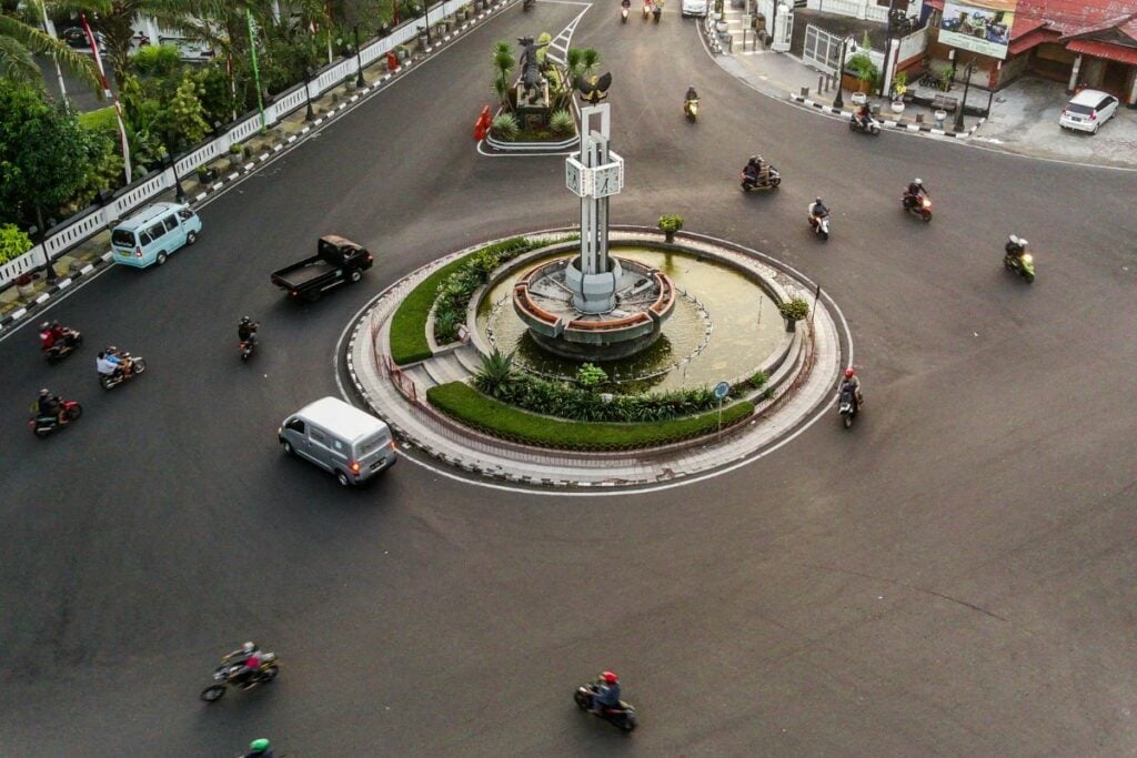 Jalan Monginsidi, Jalan Braganya Salatiga: Ikonik dan Nggak Kalah Cantik