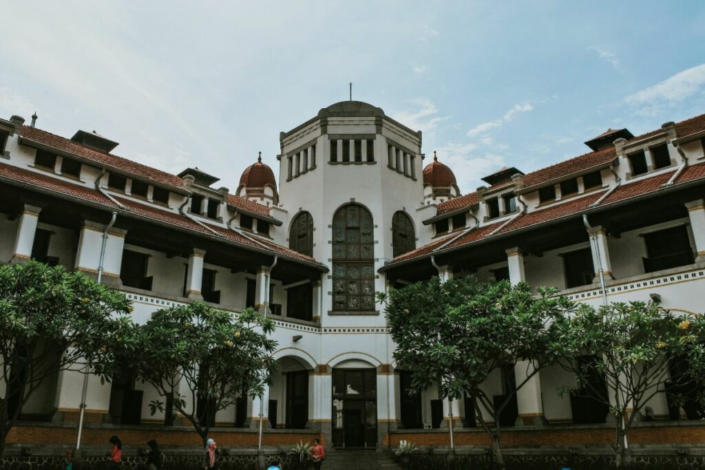 4 Wisata Semarang yang Bisa Bikin Kamu Kapok Jika Salah Momen Berkunjung