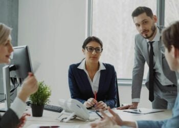 Loker Management Trainee Membuat Orang Biasa Susah Masuk Perusahaan Impian: Nggak Semua Orang Ingin Jadi Manajer!