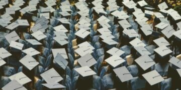 Alumni UNNES: Setelah Lulus pun Harus Berdamai dengan Stereotipe Miring