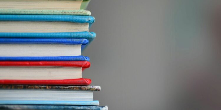 4 Aturan Tidak Tertulis Saat Menulis Kata Pengantar Skripsi agar Nggak Jadi Bom Waktu di Kemudian Hari