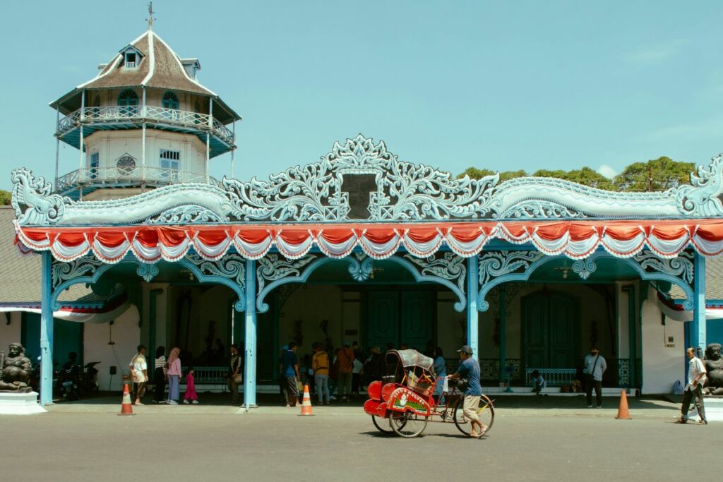 5 Hal yang Bikin Orang Solo Bangga tapi Orang Luar Nggak Ngerti Pentingnya