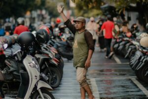Sebagai Warga Pemalang yang Baru Pulang dari Luar Negeri, Saya Ikut Senang Stasiun Pemalang Kini Punya Area Parkir yang Layak