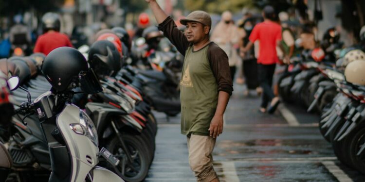 Sebagai Warga Pemalang yang Baru Pulang dari Luar Negeri, Saya Ikut Senang Stasiun Pemalang Kini Punya Area Parkir yang Layak