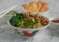 Mie Ayam Jogja Memang Lebih Enak dibanding Mie Ayam Sunda (Shutterstock)