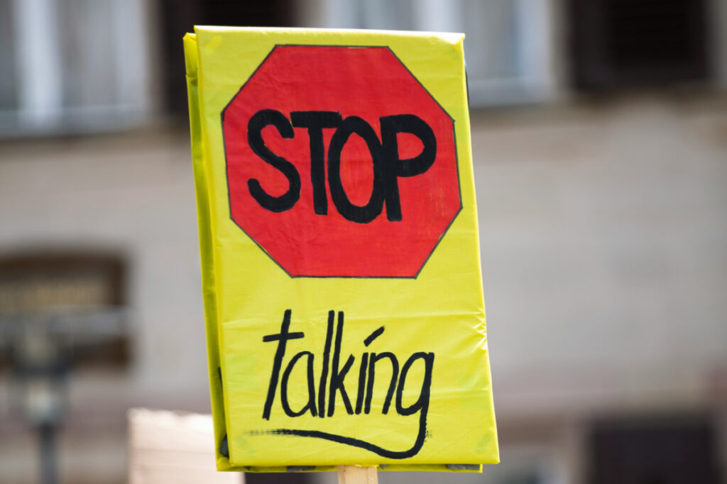 Pengajar Curhat Oversharing ke Murid Itu Bikin Muak (Unsplash)