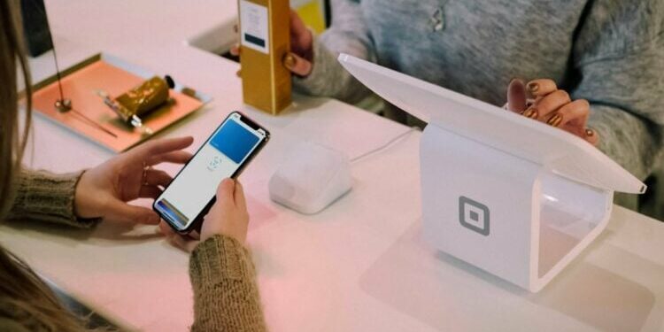 QRIS Cross-Border Memudahkan, Sekaligus Menyimpan Bahaya (Unsplash)