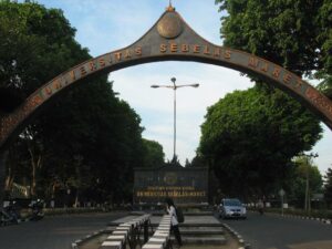 5 Hal Lumrah di UNS yang Bikin Mahasiswa Kampus Lain Keheranan