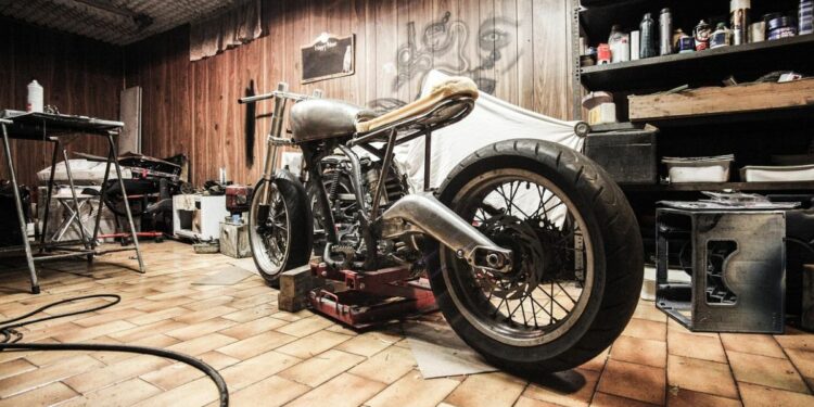 Servis Motor Rutin Nggak Menjamin Motor Awet, kalau Hal Ini Sering Dilupakan