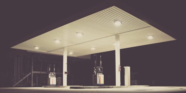 Peristiwa Motor Brebet karena Bensin Plat Merah: Rakyat yang Kena Musibah, Rakyat Juga yang Diminta Repot Mencari Solusi