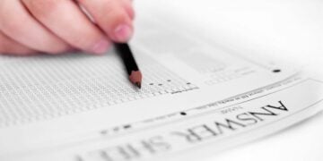 Kisi-Kisi Ujian Sekolah Itu Menyesatkan, Membuat Siswa Pikir Hidup Selalu Ada Bocorannya