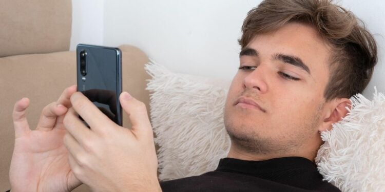 Makin Dicoba Malah Makin Menggoda: Jatah Bolos Kuliah Tetap Menjadi Candu Paling Sialan