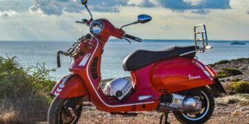 Beli Motor Baru di Desa Tak Pernah Jadi Hal yang Sederhana, Pakai Mandi Air Kembang dan Kudu Siap Jadi Berita!