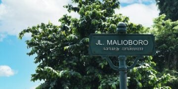 5 Alasan Orang Klaten Lebih Memilih Plesir ke Jogja ketimbang Solo, padahal Sama-Sama Dekat Mojok.co