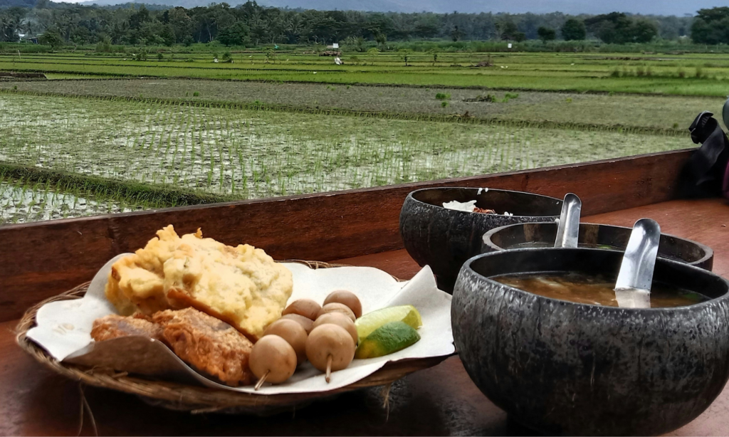 4 Menu yang Wajib Dicicipi di Spesial Soto Boyolali Hj. Hesti Widodo Mojok.co