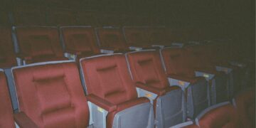 3 Alasan Saya Lebih Senang Nonton Film di Bioskop Jadul Rajawali Purwokerto daripada Bioskop Modern di Mall Mojok.co