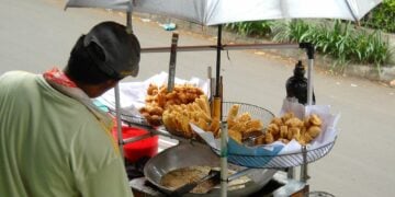 4 Dosa Penjual Gorengan yang Bikin Orang Kapok dan Trauma Mojok.co