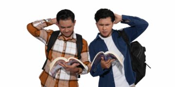 Stop Mengira Kuliah Online UT Itu Main-main, Kenyataannya Lebih Serius dan Menantang Dibanding Kuliah Konvensional Mojok.co