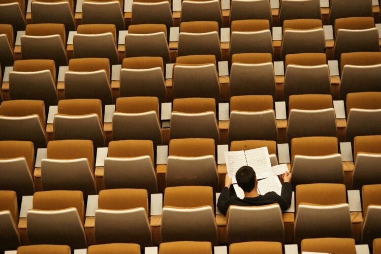 4 Hal Menjengkelkan yang Saya Alami Saat Kuliah di UPN Veteran Jakarta Kampus Pondok Labu