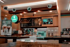 In this economy, cuma Point Coffee yang masih masuk akal untuk dibeli karena promonya bejibun