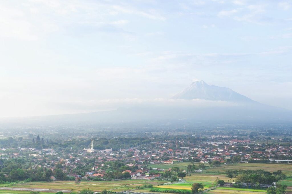 Warga Klaten Lebih Memilih Kuliah di Jogja Atau Solo Bukan karena Nggak Ada Kampus, tapi karena Alasan Ini