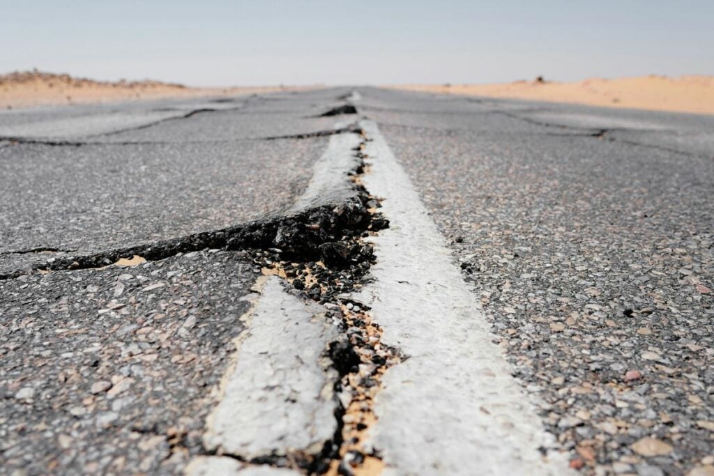 Perbaikan Jalan di Lamongan Selatan Memang Layak Diapresiasi, tapi Jangan Selebrasi Dulu, Wahai Pemerintah Daerah!
