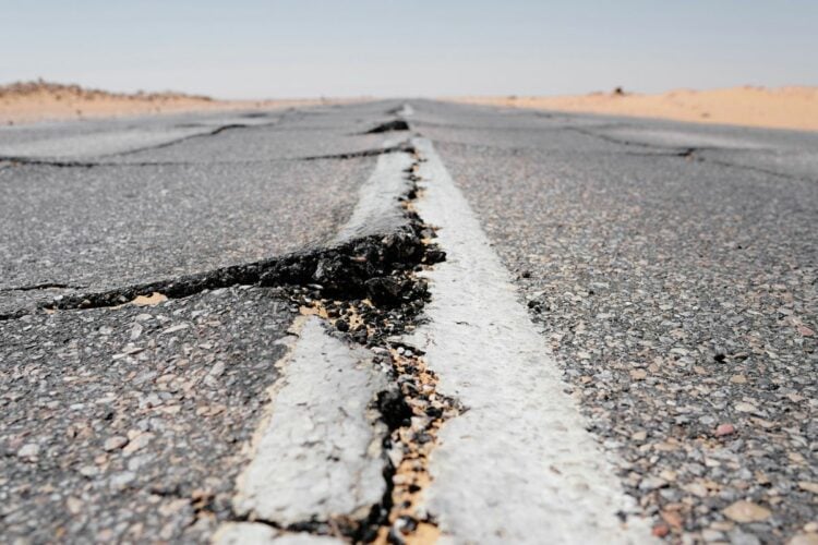 Perbaikan Jalan di Lamongan Selatan Memang Layak Diapresiasi, tapi Jangan Selebrasi Dulu, Wahai Pemerintah Daerah!