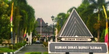 Ketika Warga Sleman Dihantui Jalan Rusak dan Trotoar Berbahaya (Unsplash)