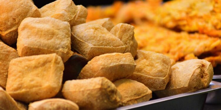 Mohon Maaf Warga Surabaya, Tahu Isi yang Isinya Bihun Itu Kelihatan Nggak Niat