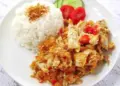Ayam Geprek Sejajar dengan Gudeg Jogja Menjadi Kuliner Khas (Wikimedia Commons)