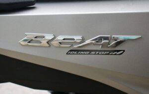 Beat Deluxe Merah-Hitam, Motor Honda yang Menjadi Saksi Kejayaan Warga Pamekasan yang Sekarang Menjadi Bos Warung Madura