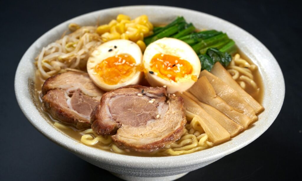 3 Peraturan Tidak Tertulis Makan Ramen di Golden Geisha Jogja agar Tidak Kecewa Mojok.co