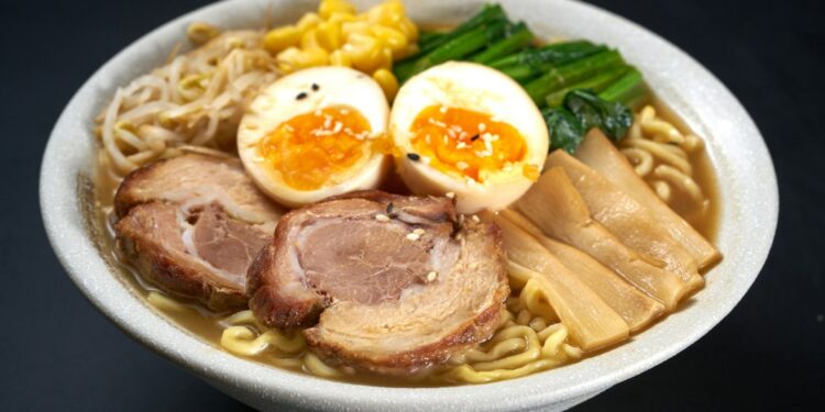 3 Peraturan Tidak Tertulis Makan Ramen di Golden Geisha Jogja agar Tidak Kecewa Mojok.co