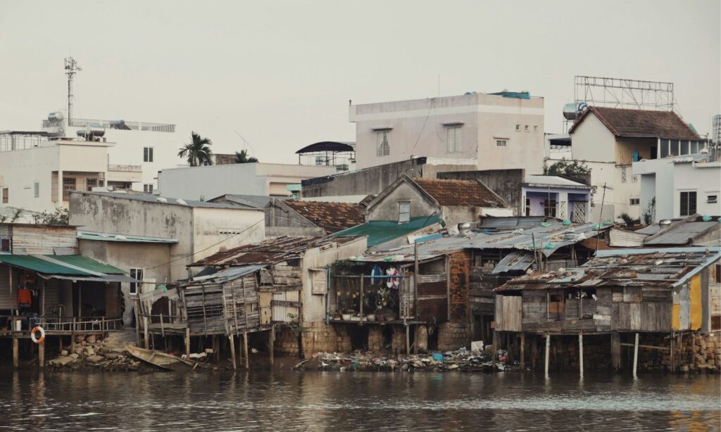 Jurusan Ekonomi Pembangunan Menyadarkan Saya kalau Kemiskinan Itu Bukan Sekadar Orang yang Malas dan Tidak Punya Uang Mojok.co