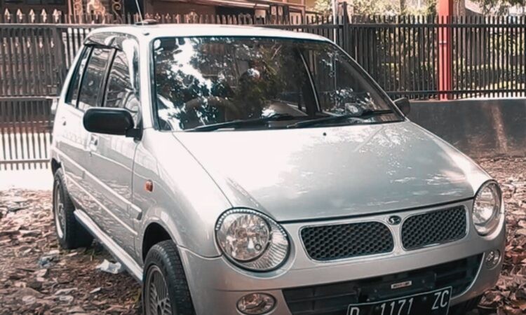 Daihatsu Ceria, Mobil Mungil yang Bikin Pengemudinya Benar-benar Ceria Mojok.co