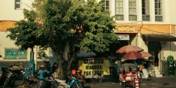 6 Alasan Perantauan seperti Saya Begitu Mudah Jatuh Cinta pada Solo Mojok.co