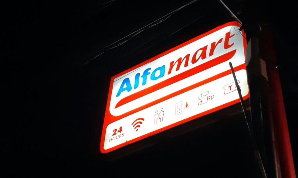 5 Camilan Private Label Alfamart Harga di Bawah Rp20 Ribuan yang Layak Dibeli Mojok.co