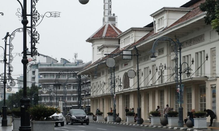 Kelurahan Batununggal dan Kecamatan Batununggal: Nama Mirip dan Sama-sama di Bandung, tapi Takdirnya Berbeda Mojok.co