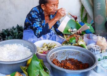 Alasan Lupis Legendaris Mbah Satinem Jogja Cukup Dikunjungi Sekali Aja Mojok.co